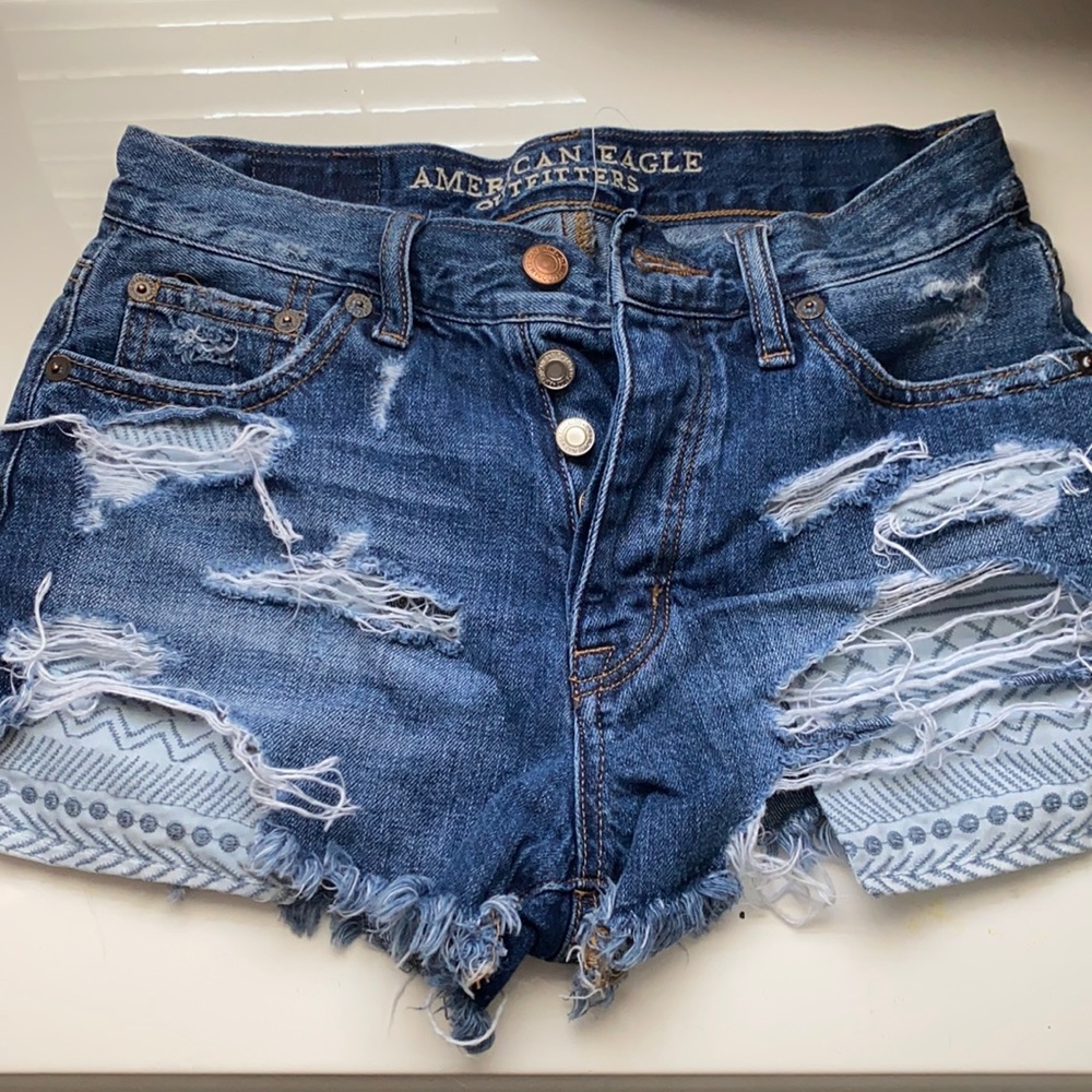 AE ripped denim short